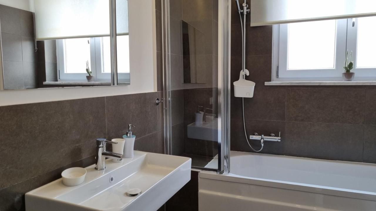 לינה וארוחת בוקר פלרמו Location10 מראה חיצוני תמונה